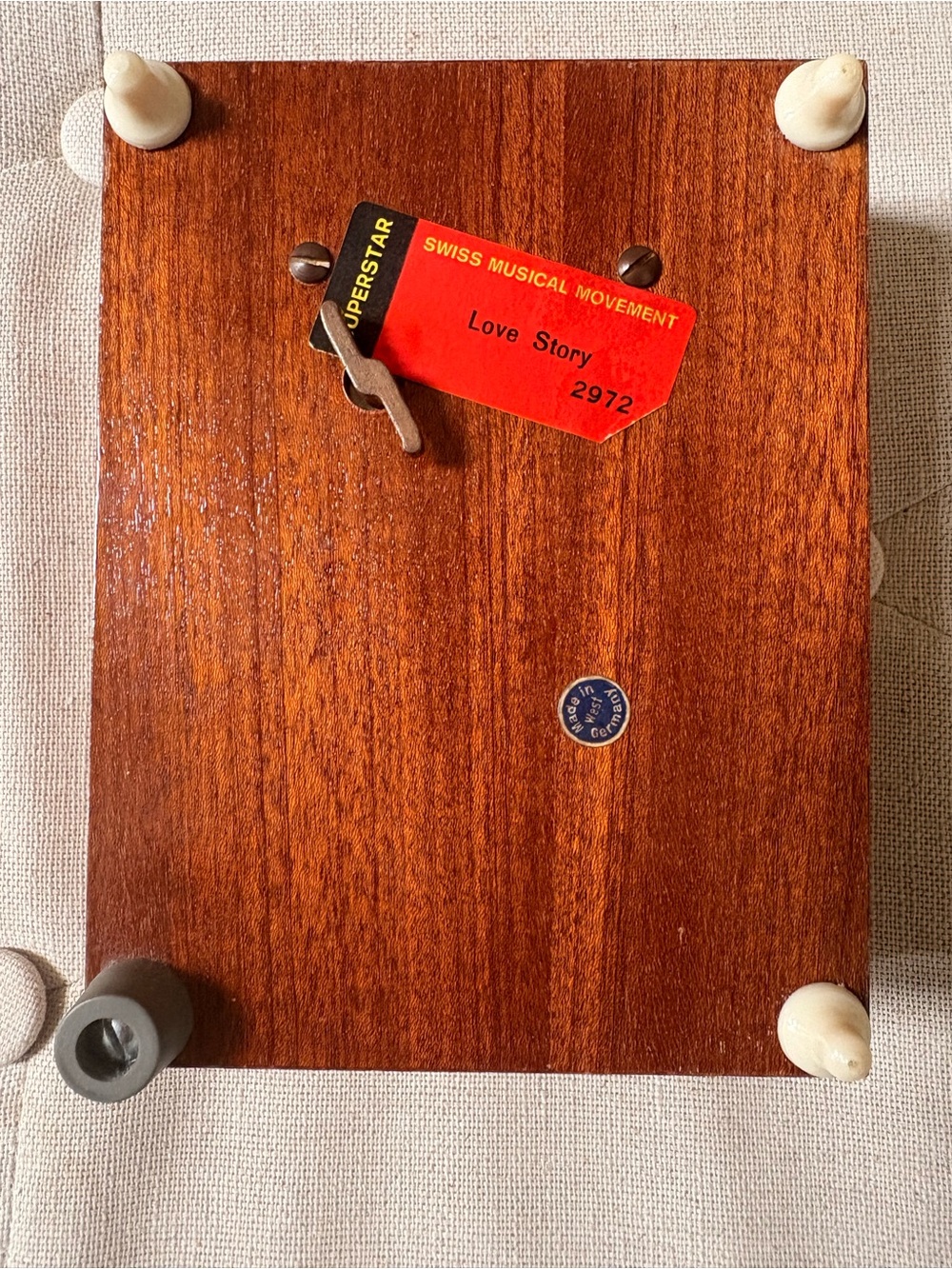 Vintage Hummel 36 April Showers Children under Umbrella Wooden Music Trinket Box - Picture 4 of 5